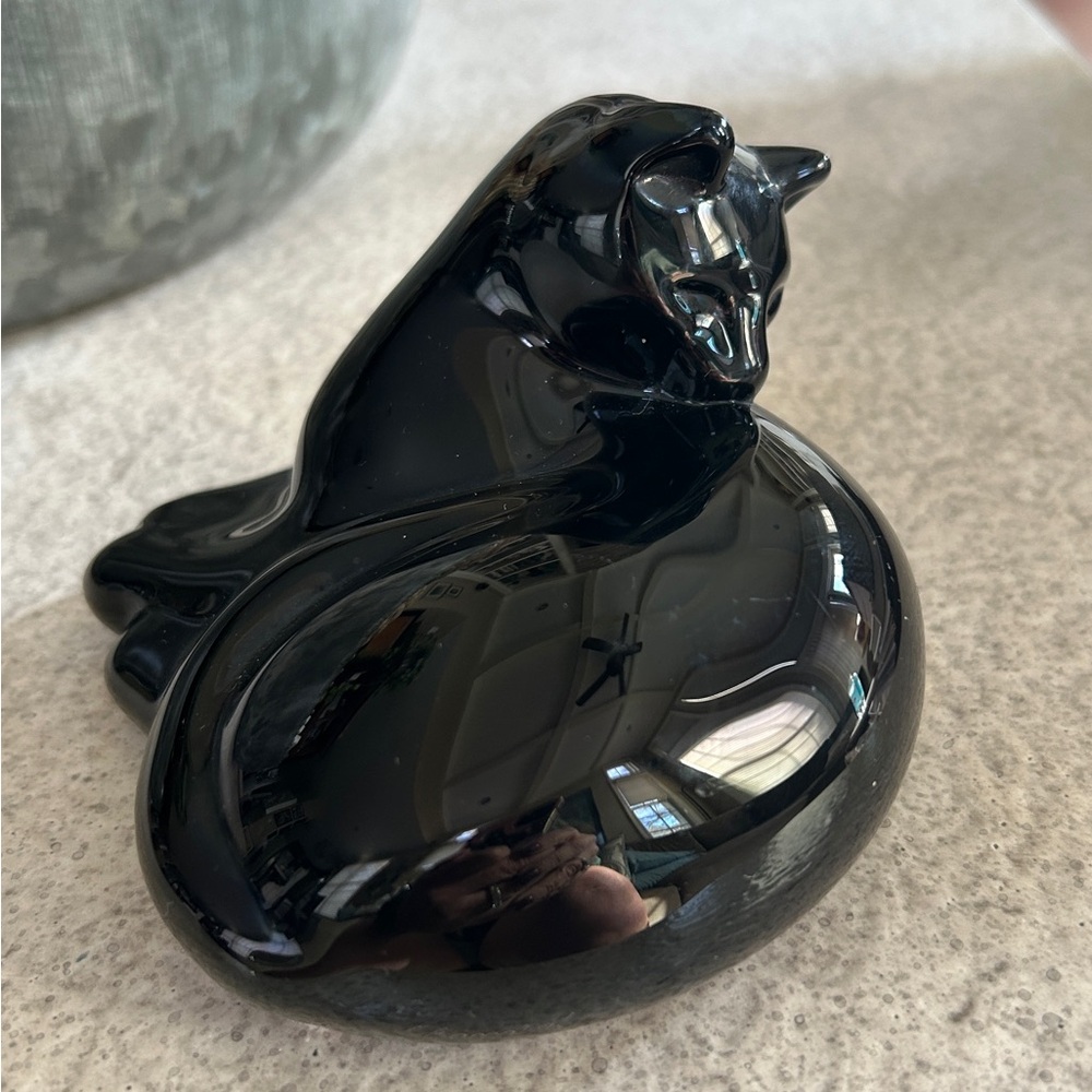 Vtg Baccarat Black Grooming Cat Crystal Figurine